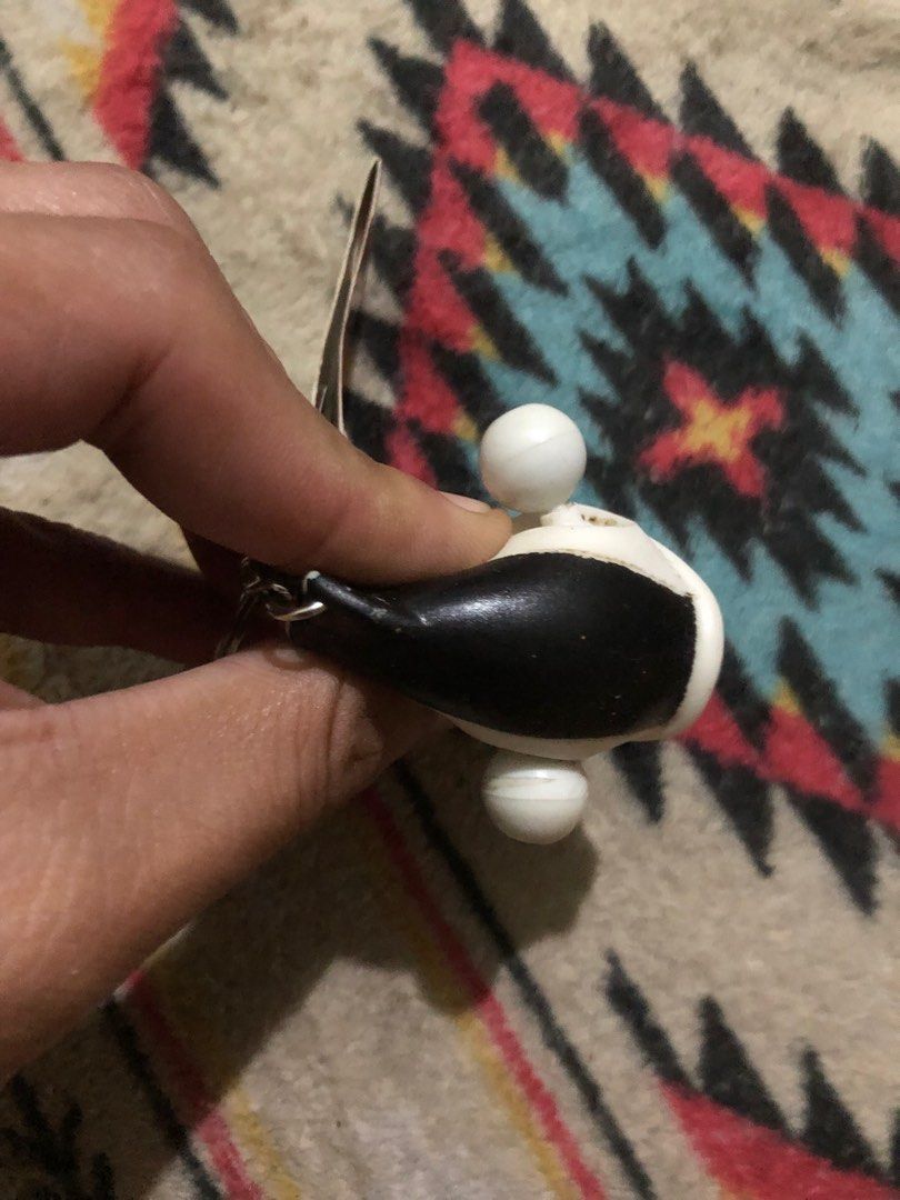 Eye popper fish squishy key charm figure (Category: Designer & Blind Box Toys) located in Quezon City. Submitted by markgolveo (Listing ID 1381055353, Image 3). Description: Eye popper fish squishy key charm figure.