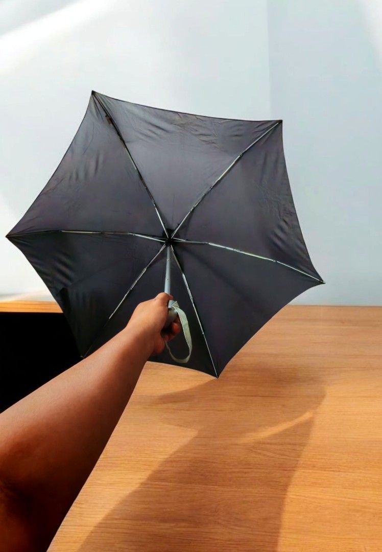 Folding umbrella japan surplus (Category: Umbrellas) located in Quezon City. Submitted by plantcorner (Listing ID 1381057675, Image 2). Description: ✅Alcatel.