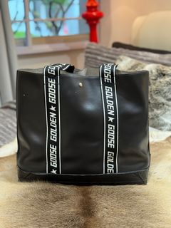 (Category: ) located in . Submitted by fashionvalet (Listing ID 1380993043, Image 1). Description: .