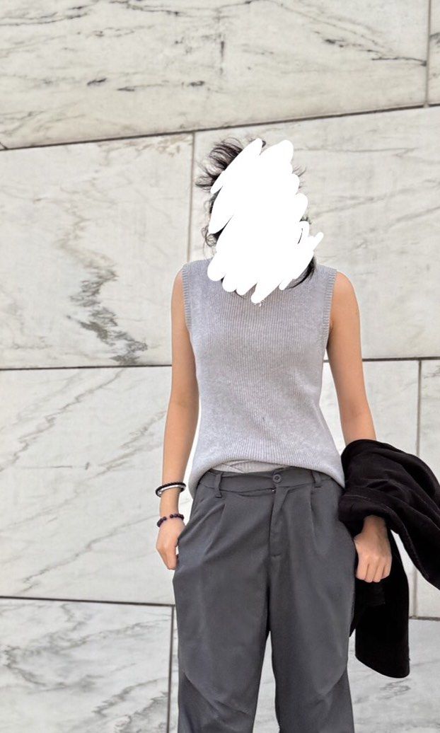 gray knitted top (Category: Sleeveless) located in Pasig City. Submitted by ells.preloved (Listing ID 1381043644, Image 2). Description: stretchy material can fit s-m .