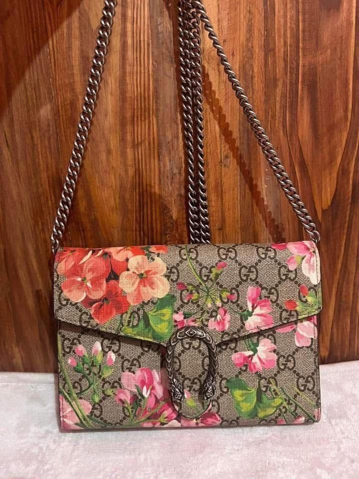 GUCCI DIONYSUS WOC (Category: Luxury Bags & Wallets) located in Mandaluyong City. Submitted by thomyrinaprintingservice (Listing ID 1380963145, Image 1). Description: with dustbag.