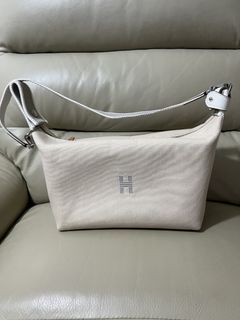 （分類：）位於 。 由 theown23 提交（商品編號 1381005539，圖片 1）。簡介： 。