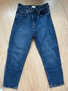 (Category: ) located in . Submitted by kdcloset_2021 (Listing ID 1380995428, Image 1). Description: .