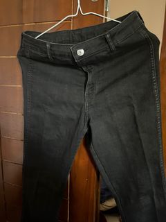 (Kategori: ) berada di . Dikirim oleh preloved.bysofiaa (ID iklan 1380938921, Gambar 1). Deskripsi: .