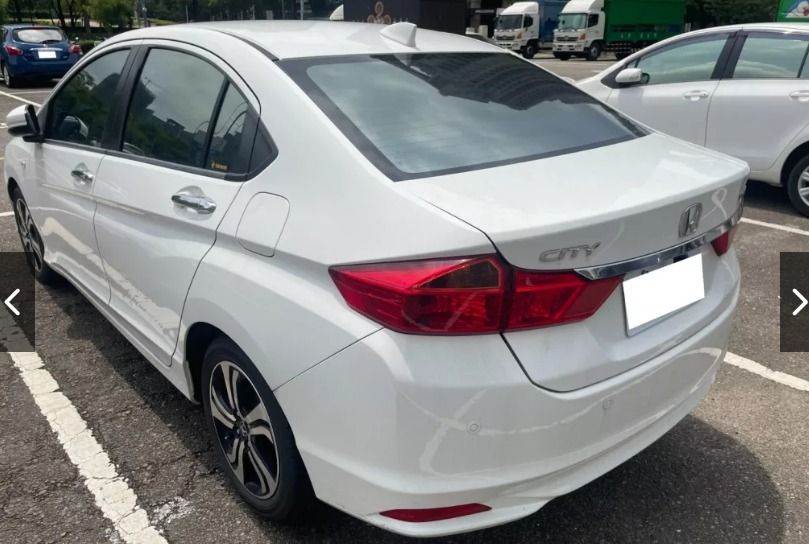 由 zhayan4832130 (刊登 ID 1380985199，圖片 3) 提交，位於 台北市 (Taipei) 的 Honda City (類別：汽車出售)，說明：✯廠牌車款▸ Honda City ✯年份▸ 2015 ✯實際里程▸ 100000 ✯引擎燃料▸ 汽油 ✯變速系統▸手自排 ✯驅動方式▸ 2WD ✯乘客數▸4門5座 ✯顏色▸白色 ✦專業鑑定✦合格認證 ✦檢定報告一覽無遺 X泡水車X事故車X兇車X接合車 ✔可配合萊因鑑定 五大保證 ✔非重大事故／非來路不明／產權清楚 ✔非泡水車 ✔非接合車（車體結構完整） ✔非營業用計程車 ✔無引擎變造無車身變造 ✔可分期✔可貸款✔配合多間銀行 ✦條件良好利率僅3%-4% ✦可全額貸讓您買好車無負擔 ♕歡迎私訊咨詢預約賞車☎ ▪️營業日期：周一至周日 ▫️營業時間：10:00-18:00 ✎提醒您：看車最晚請提前1天預約 避免您白跑一趟ღ ✉聯絡專員：黃小姐 ☎聯絡電話：0906070155 ✉𝔩𝔦𝔫𝔢:𝖗𝖚𝖇𝖞𝟑𝟓�