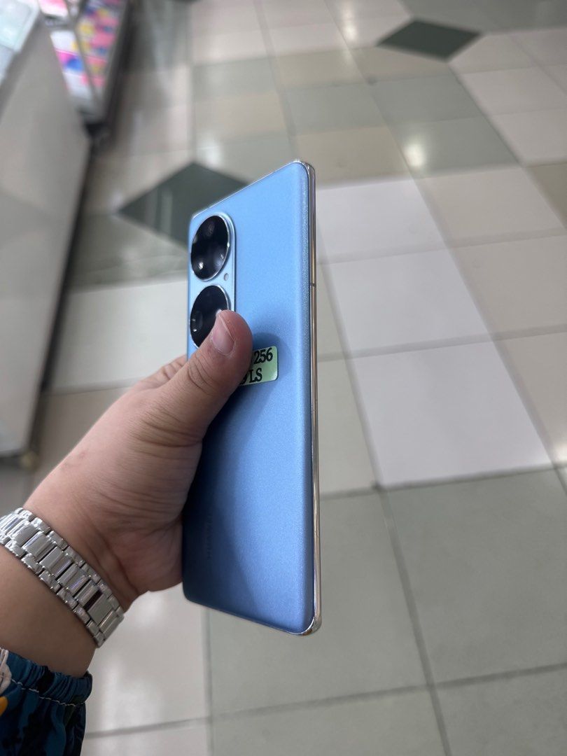 Huawei P50 Pro 256gb Global FU (Category: Huawei) located in San Juan City. Submitted by javedsgadgetshop (Listing ID 1381057127, Image 3). Description: INSTALLMENT OPTIONS : SPAY LATER / GGIVES / CREDIT CARD! WE BUY AND SELL SO PWEDE MAGBINTA OR SWAP ! Quick Specs : Huawei P50 Pro •256gb •NTC Variant •Good batt health •Factory Unlock •95% Smoothness •No hidden issue | No Repaired •100% Authentic | Not Refurbished •w/ OEM Charger & store warranty