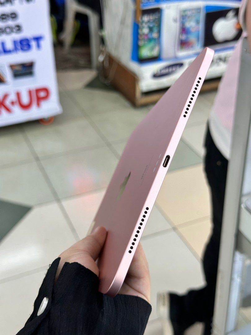 iPad Air 4 64GB WIfi Only No Issue (Category: iPad) located in Pasig City. Submitted by fairgadgetshop (Listing ID 1380929319, Image 3). Description: Buy • Sell • Trade • Swap Legit Seller w/ Physical Store Mabilis Kausap / Pass sa Scammer RFS: Buy and Sell 😊 Installment via Credit Card, GGives, Gcredit, SPaylater and Billease with additional interest We accepting Brandnew or Secondhand iPad Air 4 64GB Wifi Only No Issue Working Truetone/fingerp