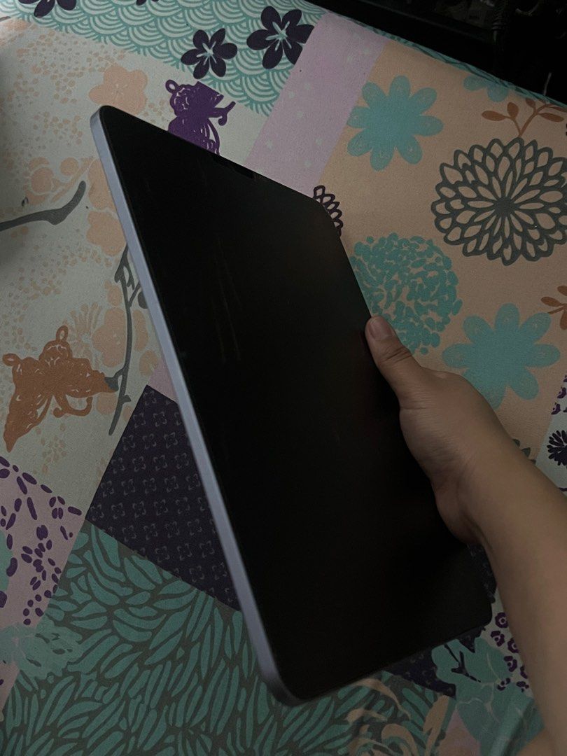 Ipad Air 5th Gen (Category: iPad) located in Manila. Submitted by keytpachor10611 (Listing ID 1381050288, Image 3). Description: Ipad Air 5th Gen 256 Wifi Used Complete Inclusion Box,charger Slightly used RFS: Hindi na masyadong nagagamit .
