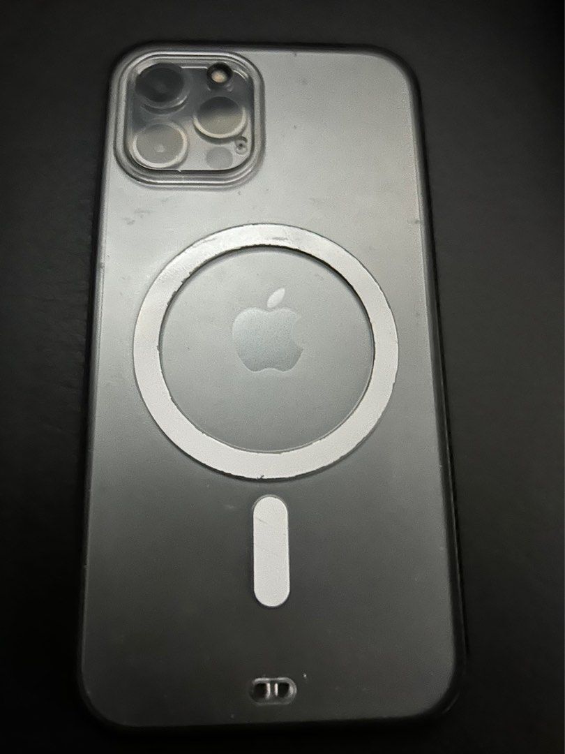 iPhone 12 Pro Black 128GB (Category: iPhone 12 Series) located in Singapore. Submitted by southbank881 (Listing ID 1379103074, Image 3). Description: Selling a Graphite Apple iPhone 12 Pro with 128GB storage. Phone is in excellent condition. Ready for a new owner! Come with original box New tempered glass Used phone cases n charging cable Free delivery .
