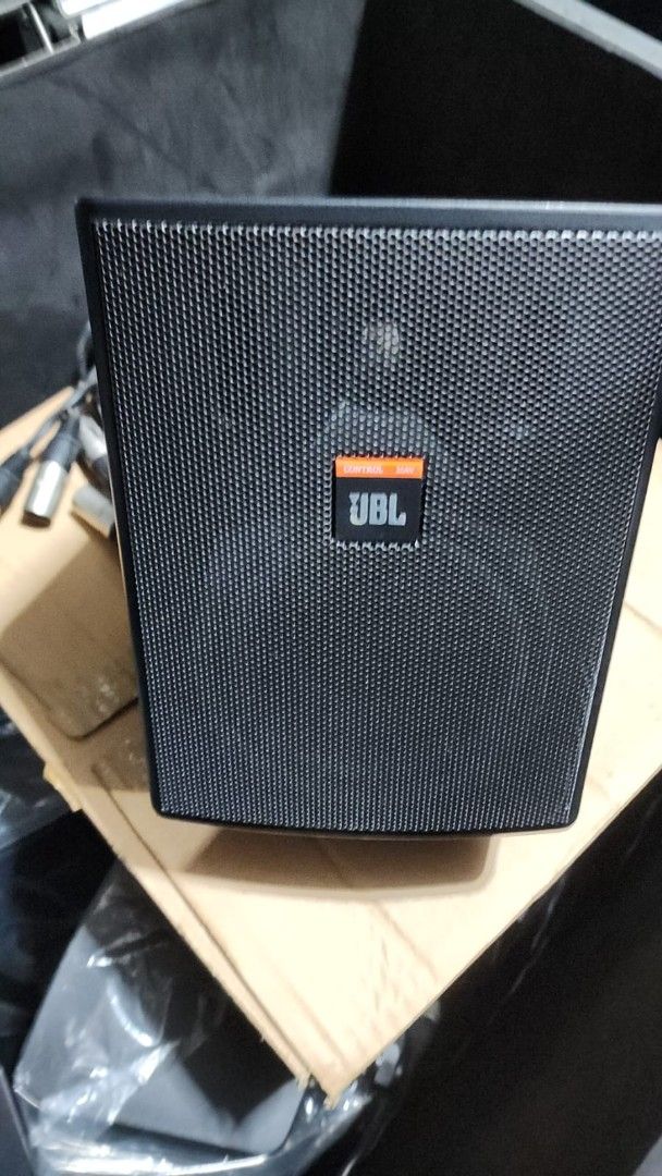 JBL Control 25AV Speakers - Excellent Condition63205310457986112