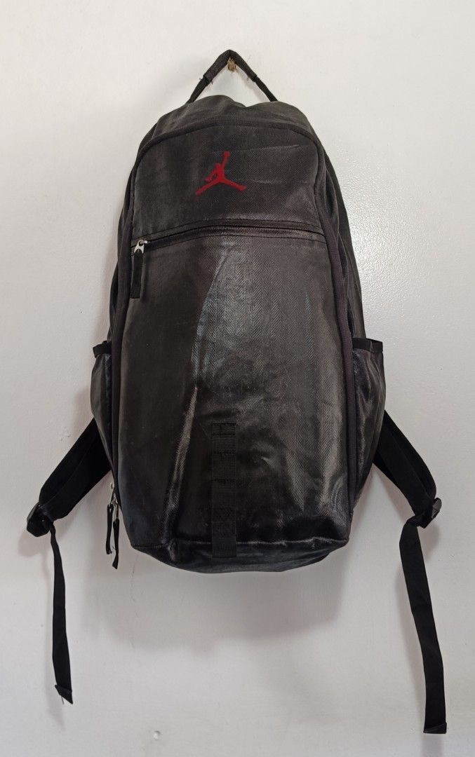JORDAN LEATHER BACKAPCK (Category: Luxury Bags & Wallets) located in Manila. Submitted by egayfinds420 (Listing ID 1380922012, Image 1). Description: JORDAN LEATHER BACKPACK WITH LAPTOP COMPARTMENT 😍🔥 VERY GOOD CONDITION MINIMAL SCRATCHES DETAIL'S POSTED 1500.