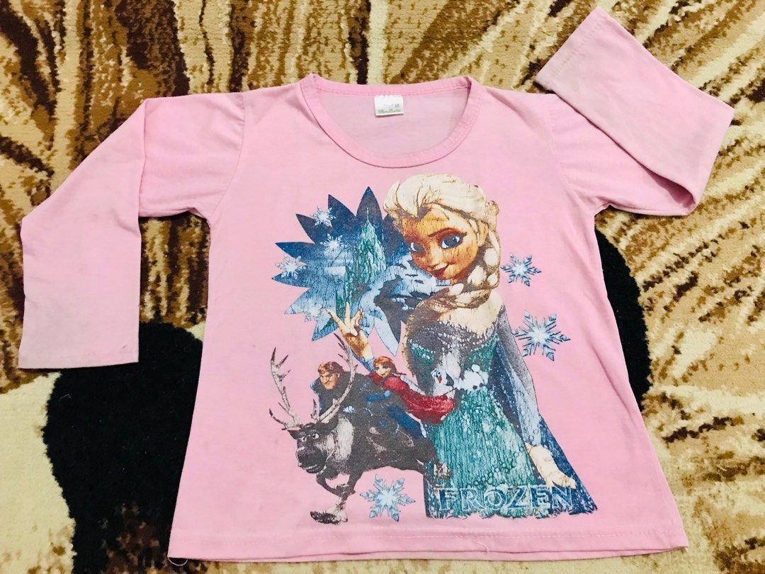 Kaos Anak Frozen (Kategori: 4 hingga 7 tahun) berada di Malang. Dikirim oleh belidisini_id (ID iklan 1380907464, Gambar 1). Deskripsi: .