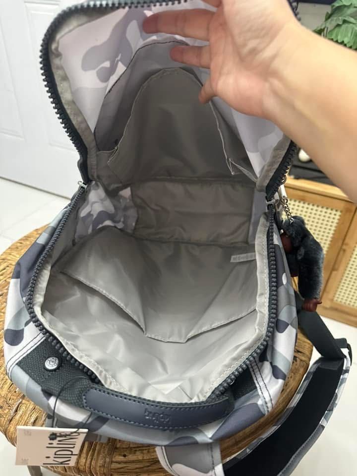 kipling large seoul backpack (Category: Backpacks) located in Cavite. Submitted by mylittlechicshop (Listing ID 1380930169, Image 3). Description: Kipling Seoul Large Backpack ✅4200 only Exterior: Nylon / Interior: Recycled Polyester Dimensions: 12.75" L x 17.25" H x 9" D Weight: 1.41 lbs Volume: 27L Top carry handle 15" laptop sleeve Two front zip pockets Water bottle pockets Adjustable, padded backpack straps Monkey keychain ‼️pwedeng pangtrave