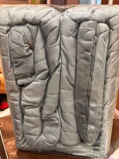 (Category: ) located in . Submitted by hellooo14 (Listing ID 1380999452, Image 1). Description: .