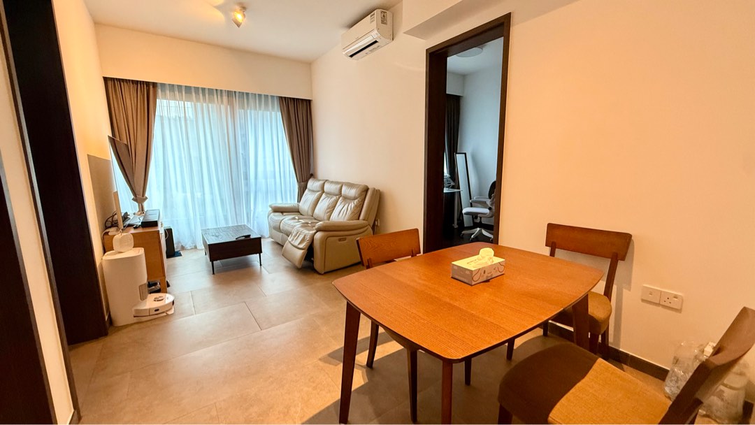 (Category: ) located in . Submitted by lynh.ng (Listing ID 1380922938, Image 1). Description: .