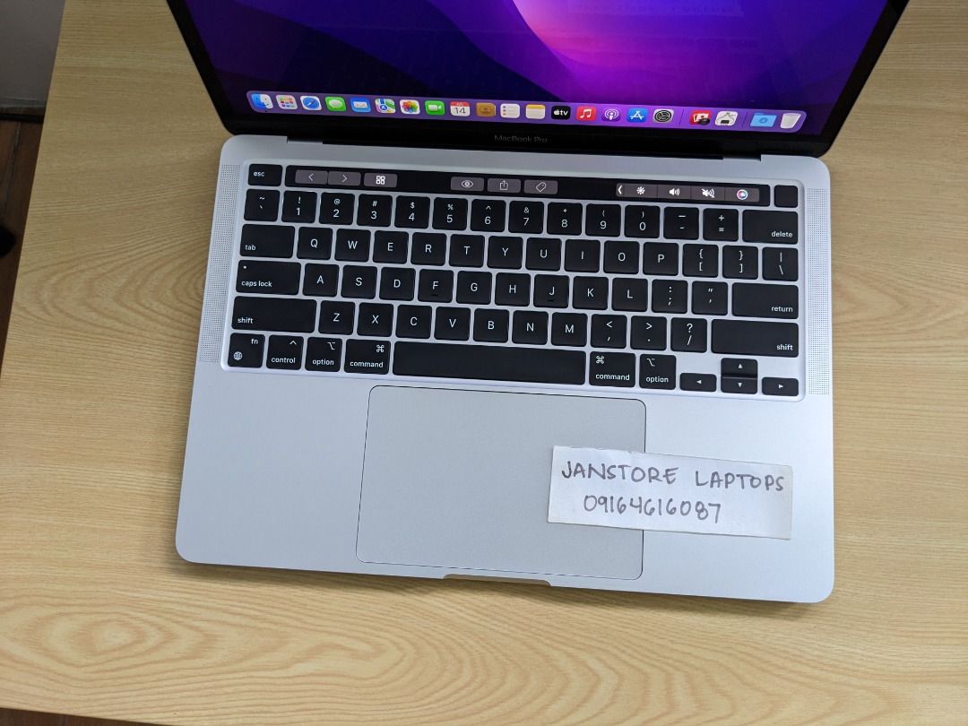 Macbook Pro 13 2022 Apple M2 8GB 256SSD (Category: Laptops & Notebooks) located in Quezon City. Submitted by janstore-computer-trading (Listing ID 1381053527, Image 2). Description: Model : Macbook Pro 13 inch M2 2022 (Battery Cycle - 3 , 100% Battery Health) Condition : Slightly Used , Very smooth Price : 37,500 Specs Processor : Apple M2 Chip Ram : 8 GB Unified Memory Storage : 256 GB SSD Screen size : 13 inch Retina Display (2560 x 1600) Batte