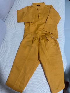 (Category: ) located in . Submitted by purelylikeshopping (Listing ID 1381010965, Image 1). Description: .