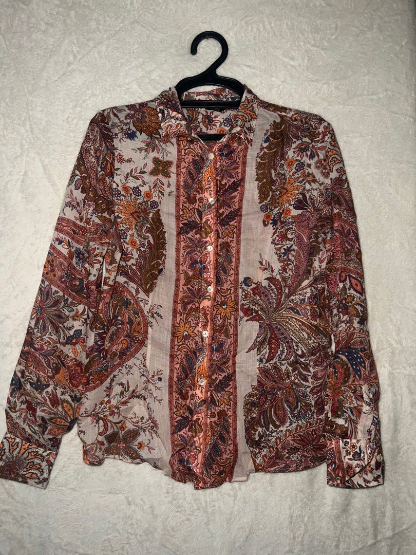 Massimo Dutti Longsleeves (Category: Longsleeves) located in Manila. Submitted by sheererna (Listing ID 1380911269, Image 1). Description: Once Used .
