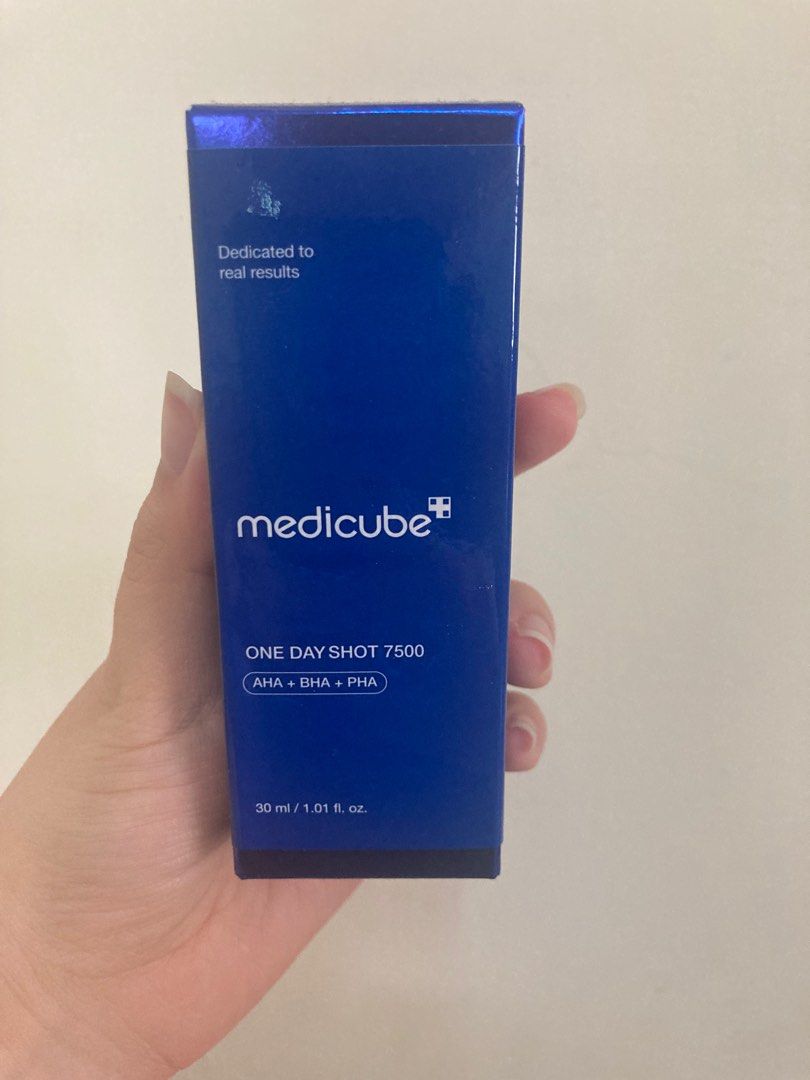 由 zx8301209 (刊登 ID 1380957946，圖片 1) 提交，位於 高雄市 (Kaohsiung) 的 medicube ZERO緊緻毛孔安瓶 (類別：護膚、清潔產品)，說明：用了之後發現忍受不了刺激感。