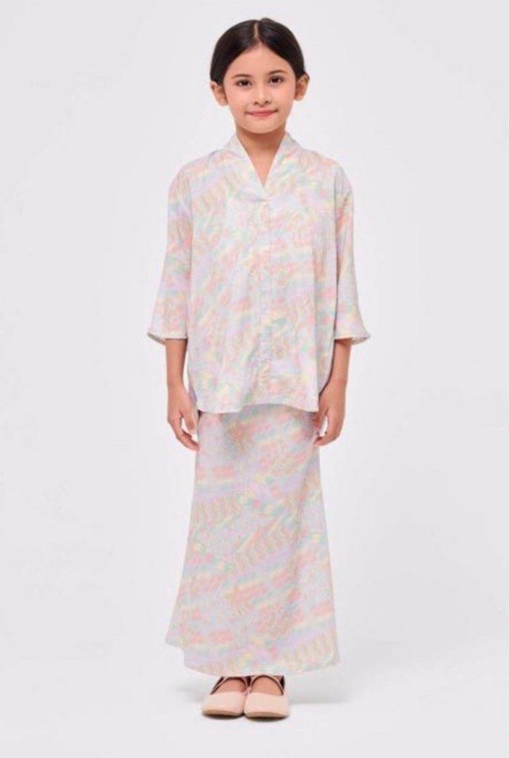 Mimpikita (Category: Babies & Kids Fashion) located in Kuala Lumpur. Submitted by razcara27 (Listing ID 1380971031, Image 1). Description: size 6 for 5-7 years old.