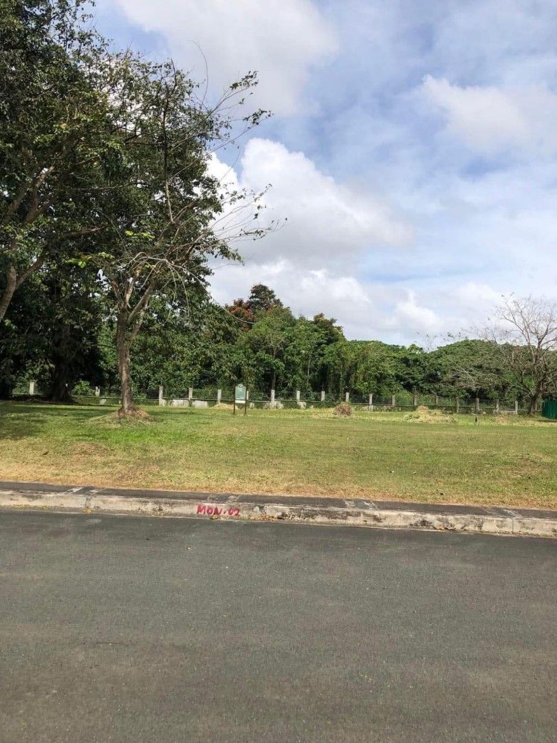 MONTECITO IN NUVALI (LOT) (Category: Lot) located in Makati City. Submitted by jay.camprealty (Listing ID 1381073656, Image 2). Description: FOR SALE MONTECITO IN NUVALI (LOT) Lot Area : 880 Selling Price : Php 50,160,000 57K/sqm.