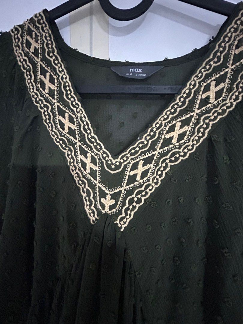 Muslim inspired long dress (Category: Traditional & Ethnic wear) located in Batangas. Submitted by mkjgb (Listing ID 1380991640, Image 2). Description: Bought in Dubai. Never been worn. Has lining. It is army green. Can be used as ASEAN dress for the government employees. Size 6. Fits medium..