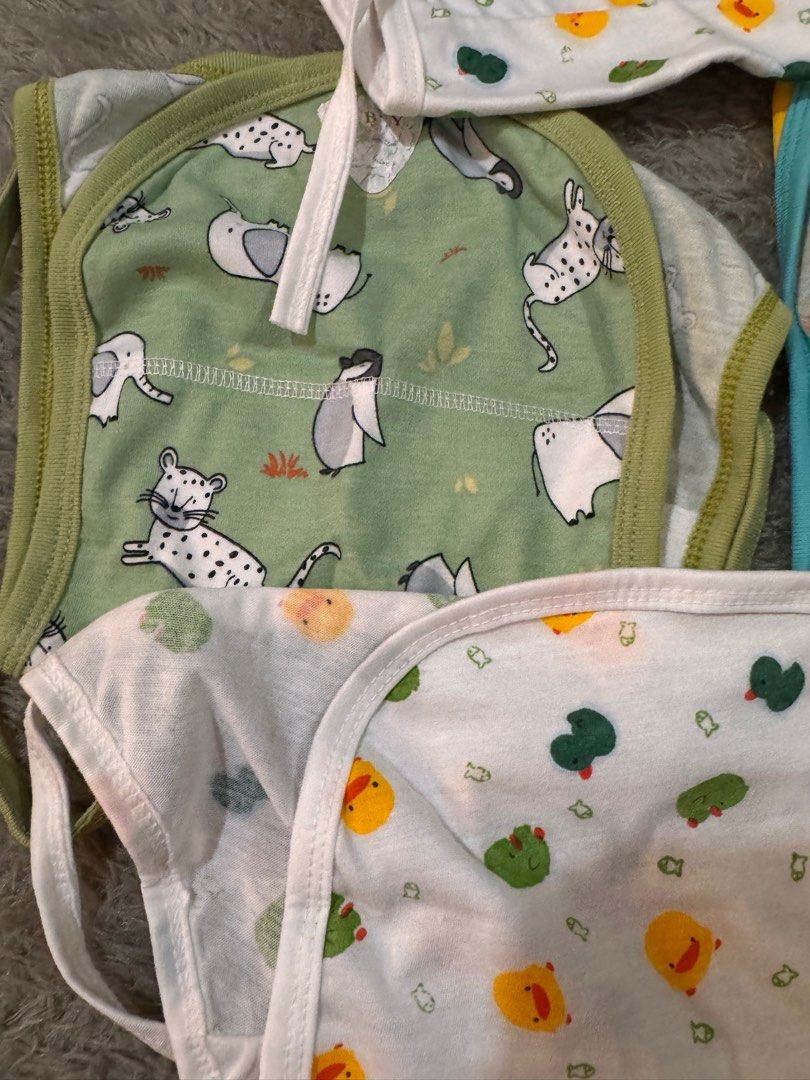 [New] Popok kain bayi newborn libby dan no brand (Kategori: Baju Bayi) berada di Jakarta Timur. Dikirim oleh goodie_loop (ID iklan 1381057474, Gambar 3). Deskripsi: Take all, 3 pcs libby 3 pcs no brand Tidak pernah dipakai sama sekali ya. Tp stiker2 nya udh pd di lepasin.
