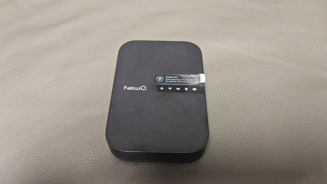 NewQ FileHub B1 - Portable Wireless Router