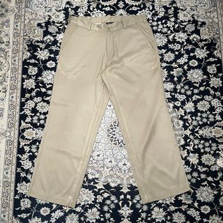 (Category: ) located in . Submitted by izzuthriftstore (Listing ID 1380986603, Image 1). Description: .