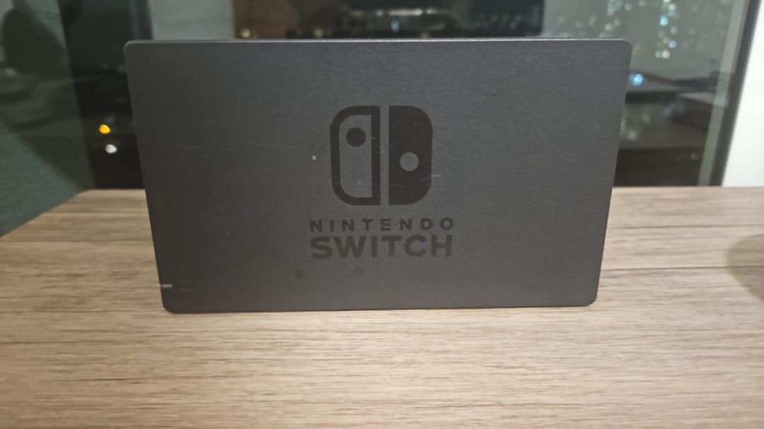 Nintendo switch with 4 games and free hard case63108833130626111