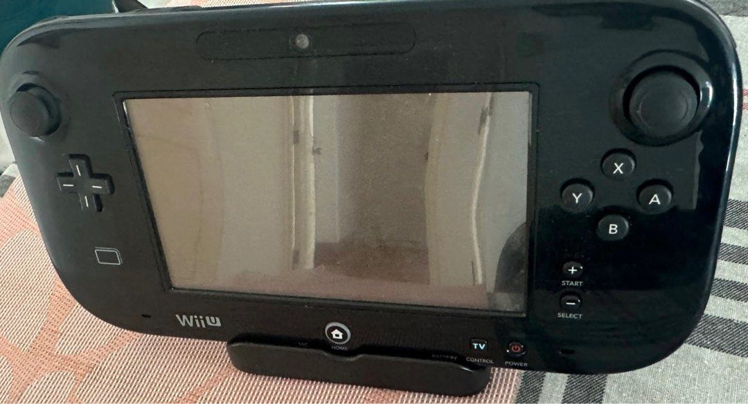 Nintendo Wii U Console Bundle with Accessories63108479788161111