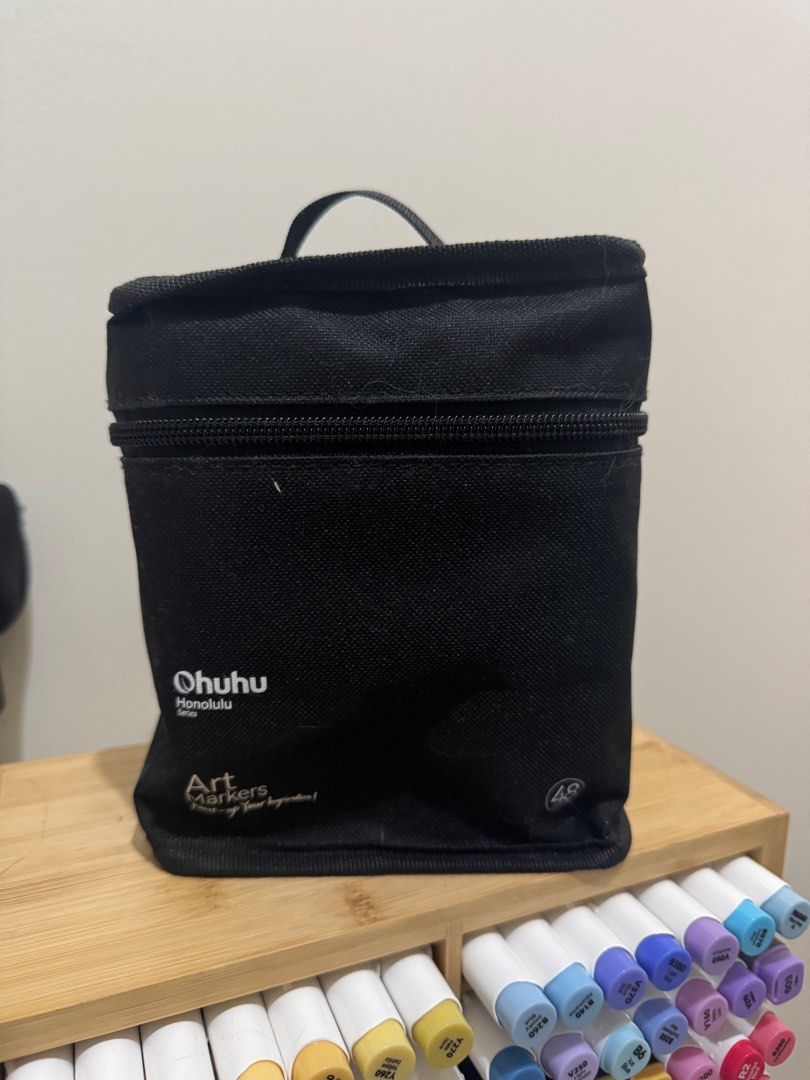 Ohuhu Midtone Alcohol Markers + Deli Markers (Category: Stationery & School Supplies) located in Pasig City. Submitted by xobeixo (Listing ID 1381056939, Image 3). Description: Ohuhu Bamboo marker case included Ohuhu midtone markers Deli markers Rfs: i have a new hobby .