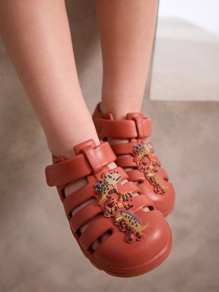 Orange dinosaur fisherman sandal clog (Category: Babies & Kids Fashion) located in Kapar. Submitted by nurullatiff162 (Listing ID 1381012755, Image 1). Description: 6uk = 13.8cm.