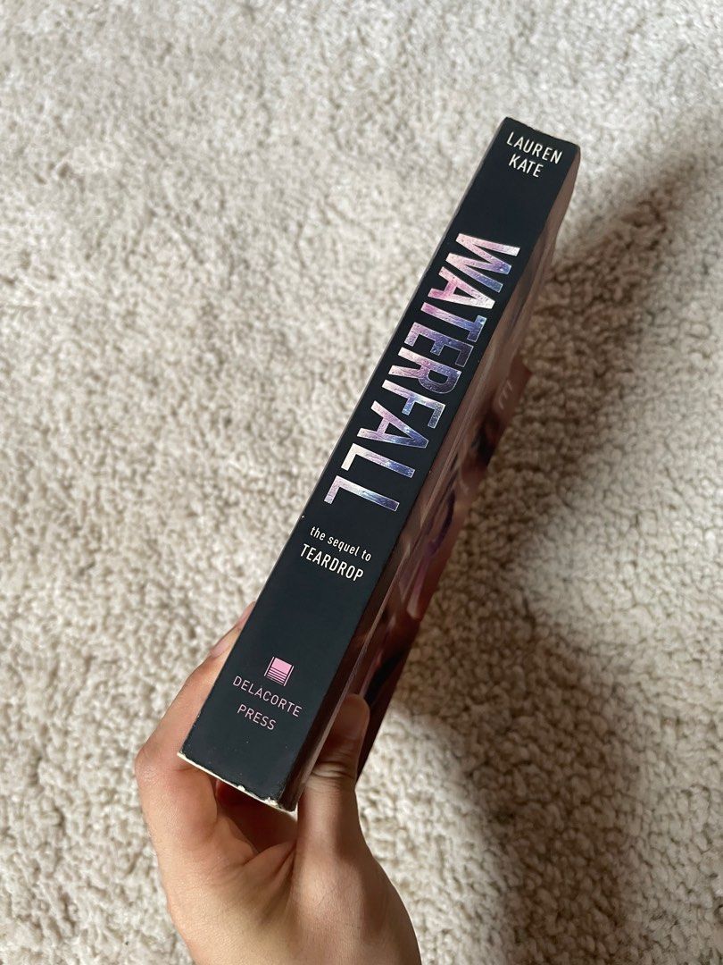 [Pre-Loved Book] Waterfall by Lauren Kate (Category: Storybooks) located in San Leonardo. Submitted by zoppysells (Listing ID 1380961303, Image 2). Description: With visible stains MOP: gcash/gotyme/bpi MOD: flash express RFS: Decluttering and for funds.