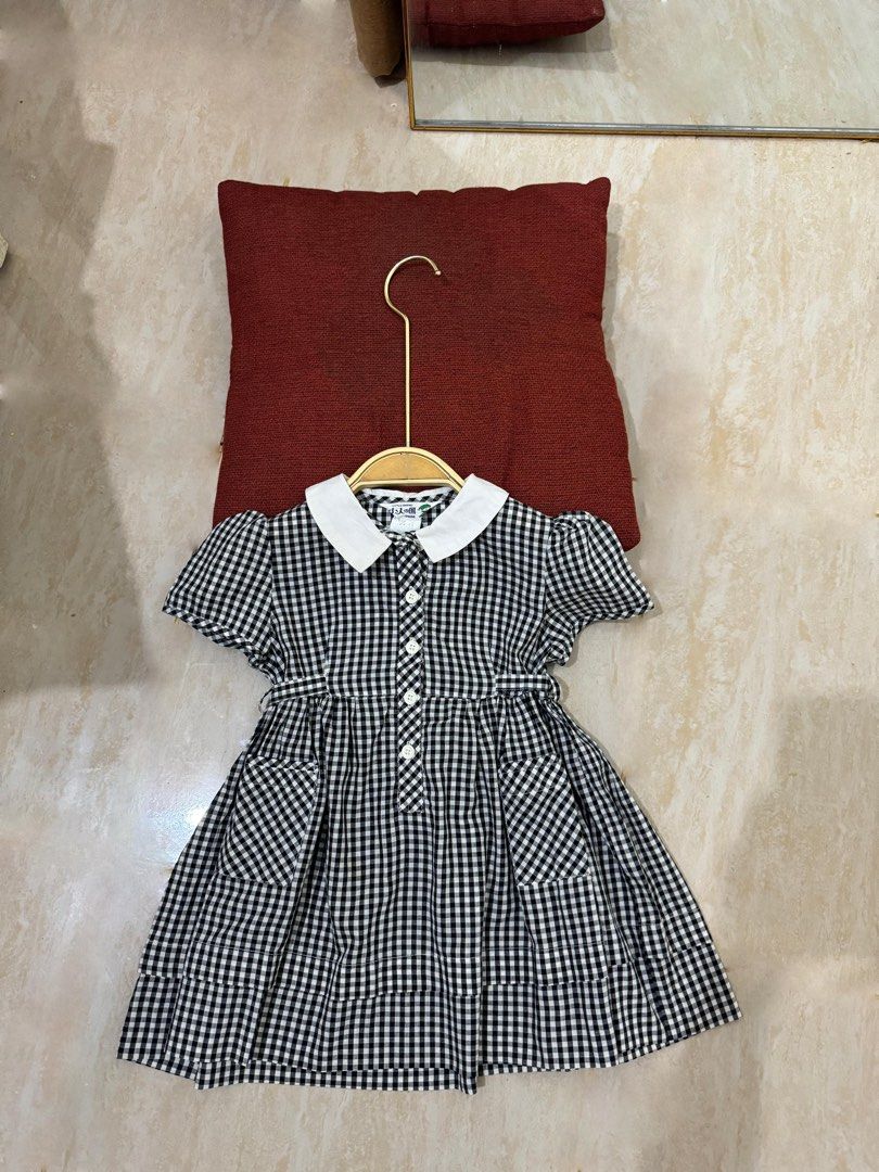 Preloved Dress cantik Little Saeki (Kategori: 1 hingga 3 tahun) berada di Depok. Dikirim oleh mayadahrahma15-17685 (ID iklan 1380958844, Gambar 2). Deskripsi: Size :ld 31 pb 49 2 ke 3 tahun Harga : 110k Brand : little saeki made in jepang Detail :wajib ambl lengan ngepaf aslinya lbh cakep.