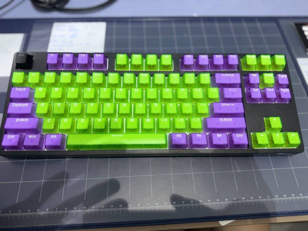 RK87 Hot Swappable BT Wireless RGB Mechanical Gaming Keyboard - CAN NEGO (Category: Computer Keyboard) located in Singapore. Submitted by beolifestyle (Listing ID 1380968646, Image 2). Description: Royal Kludge RK87 Hot Swappable BT Wireless RGB Mechanical Gaming Keyboard - 87 keys (Tenkeyless) Brought it at $89.90. Meet up at West. .