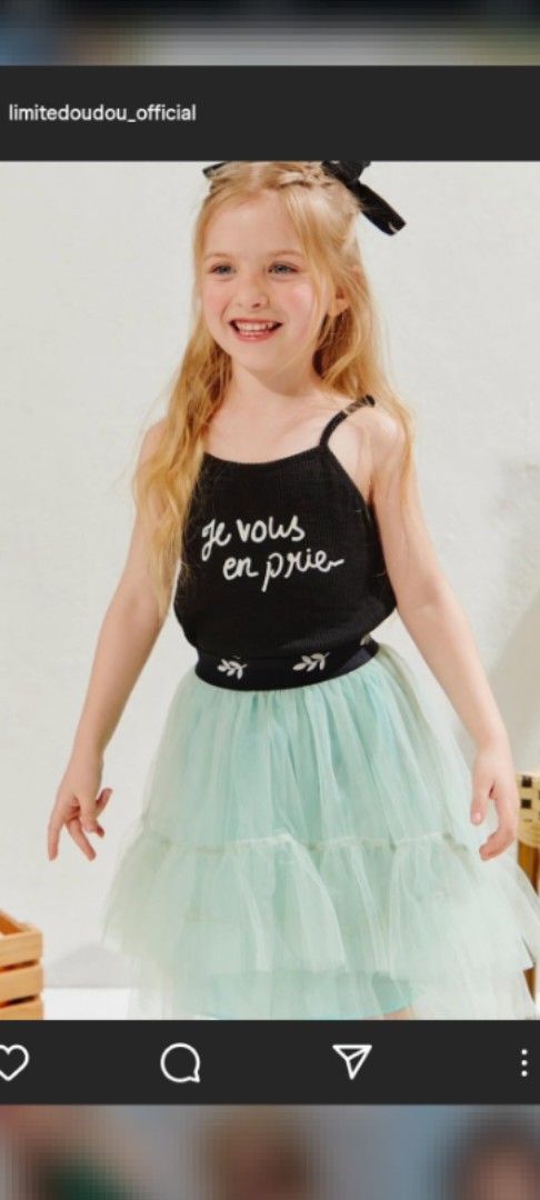 Rok tutu Limitedoudou anak 4-6t (Kategori: 4 hingga 7 tahun) berada di Bogor. Dikirim oleh hellohighfivekids (ID iklan 1381083374, Gambar 2). Deskripsi: estimasi 4-6t ada bulu pemkaian di inner, tapi bagian dalam aman tidak berbulu hitam pekat, tutu halus berlapis ada sedikit kena cat putih (lihat foto).