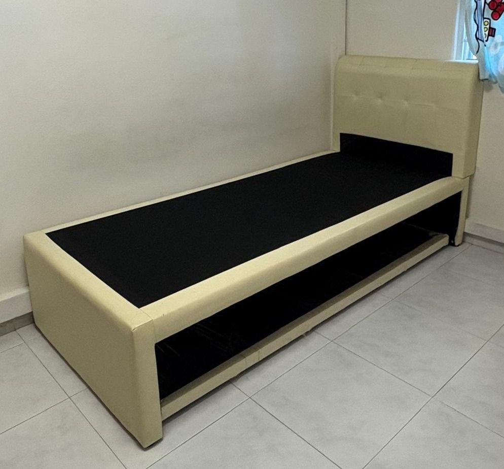 Single Bed Frame with Pull-Out Bed65075085921154111