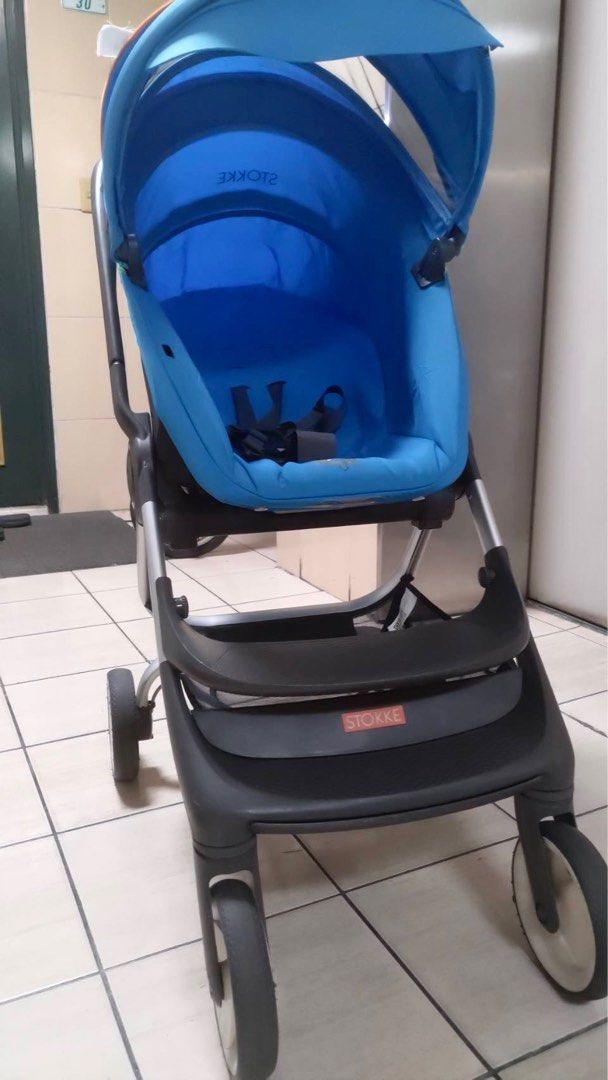 由 c036987 (刊登 ID 1381040898，圖片 3) 提交，位於 新北市 (New Taipei) 的 Stokke 大戰車 嬰兒推車 高景觀雙向推車 嬰兒車 清潔乾淨 二手狀況良好 (類別：嬰兒車)，說明：藍色stokke 推車 超好推 很平穩 沒坐過幾次 有清潔過了 相當乾淨 超好收整 可拆兩部分 不佔空間。