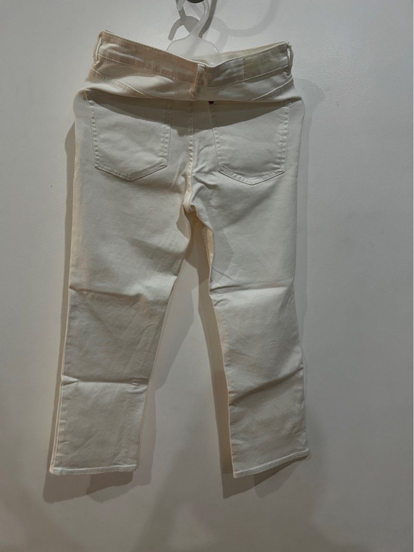 Straight HW ankle length & denim (Category: Jeans) located in Quezon City. Submitted by cale07 (Listing ID 1380922425, Image 2). Description: .