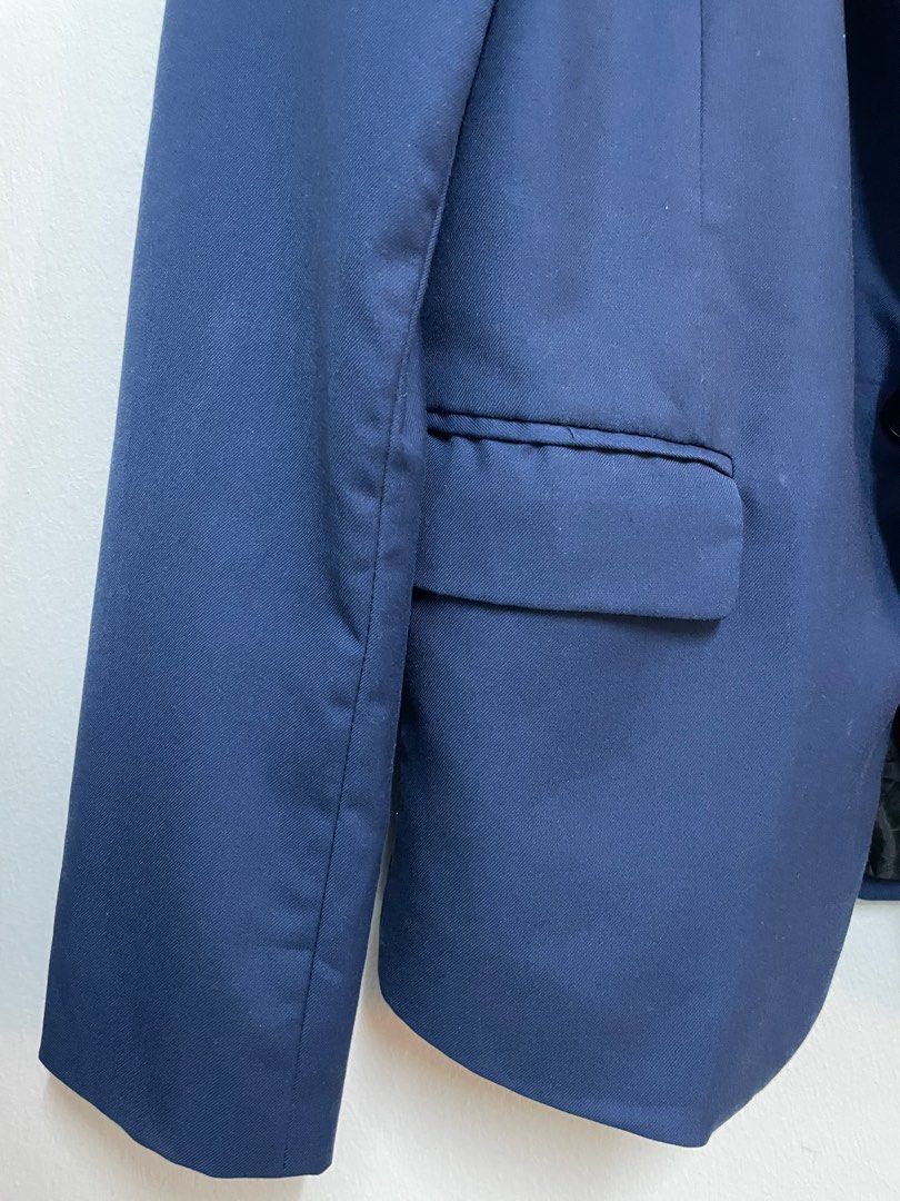 Suits (Category: Formal Shirts) located in Kuala Lumpur. Submitted by nas_tycoon (Listing ID 1381036433, Image 3). Description: Blue suit.