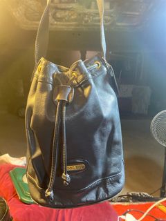 (Category: ) located in . Submitted by beysolstore (Listing ID 1381062298, Image 1). Description: .