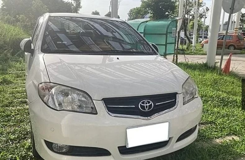 由 zhayan4832130 (刊登 ID 1380908825，圖片 1) 提交，位於 台北市 (Taipei) 的 Toyota Vios (類別：汽車出售)，說明：✯廠牌車款▸ Toyota Vios ✯年份▸ 2010 ✯實際里程▸ 150000 ✯引擎燃料▸ 汽油 ✯變速系統▸自排 ✯驅動方式▸ 2WD ✯乘客數▸4門5座 ✯顏色▸白色 ✦專業鑑定✦合格認證 ✦檢定報告一覽無遺 X泡水車X事故車X兇車X接合車 ✔可配合萊因鑑定 五大保證 ✔非重大事故／非來路不明／產權清楚 ✔非泡水車 ✔非接合車（車體結構完整） ✔非營業用計程車 ✔無引擎變造無車身變造 ✔可分期✔可貸款✔配合多間銀行 ✦條件良好利率僅3%-4% ✦可全額貸讓您買好車無負擔 ♕歡迎私訊咨詢預約賞車☎ ▪️營業日期：周一至周日 ▫️營業時間：10:00-18:00 ✎提醒您：看車最晚請提前1天預約 避免您白跑一趟ღ ✉聯絡專員：黃小姐 ☎聯絡電話：0906070155 ✉𝔩𝔦𝔫𝔢:𝖗𝖚𝖇𝖞𝟑𝟓