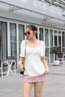 (Category: ) located in . Submitted by shopmyinstocks (Listing ID 1381044633, Image 1). Description: .