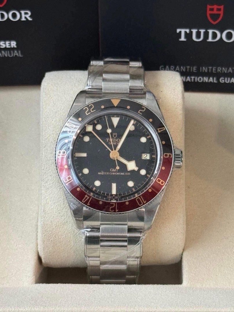 Tudor Black Bay GMT coke (Category: Luxury Watches) located in Manila. Submitted by watchguyph (Listing ID 1381023414, Image 1). Description: For Sale 255k Tudor Black Bay GMT watch 39mm 2025 Foreign ad Complete BRAND NEW Pm for inquiries.