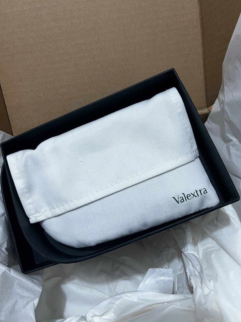 Valextra Card Holder (Category: Wallets & Card Holders) located in Quezon City. Submitted by whatsupg (Listing ID 1381033837, Image 2). Description: Selling my Valextra cardholder, used for about 3-4 weeks lang. Authentic. Not flashy. Iykyk kind of wallet. Rfs: I prefer using my Human Made card holder 😁.