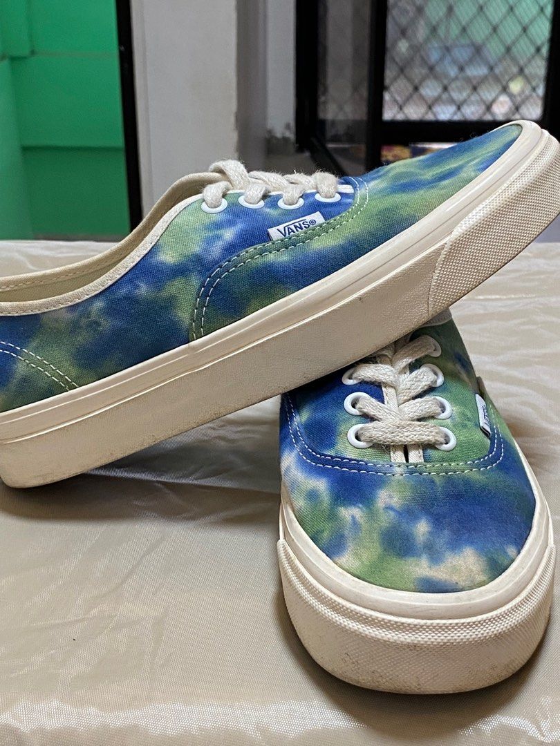 Vans Shoes (Category: Sneakers) located in Caloocan City. Submitted by kheiclutter (Listing ID 1380960692, Image 2). Description: Authentic Vans Shoes EUR 38 | US 5 | CM 24.