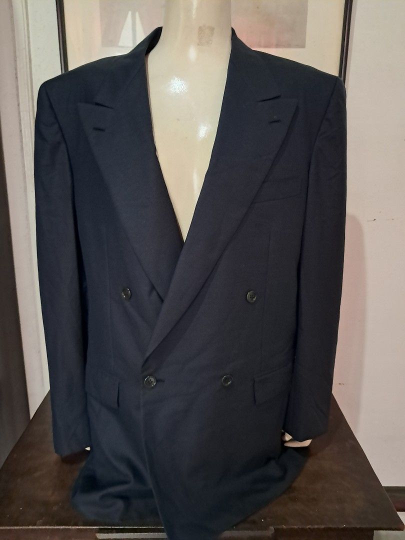 Vintage 1960s Brioni suit (Category: Coats, Jackets and Outerwear) located in Manila. Submitted by msaludo (Listing ID 1380902894, Image 2). Description: good condition unisex.