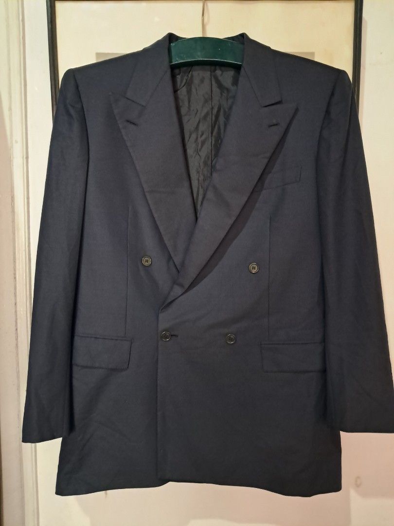 Vintage 1960s Brioni suit (Category: Coats, Jackets and Outerwear) located in Manila. Submitted by msaludo (Listing ID 1380902894, Image 1). Description: good condition unisex.