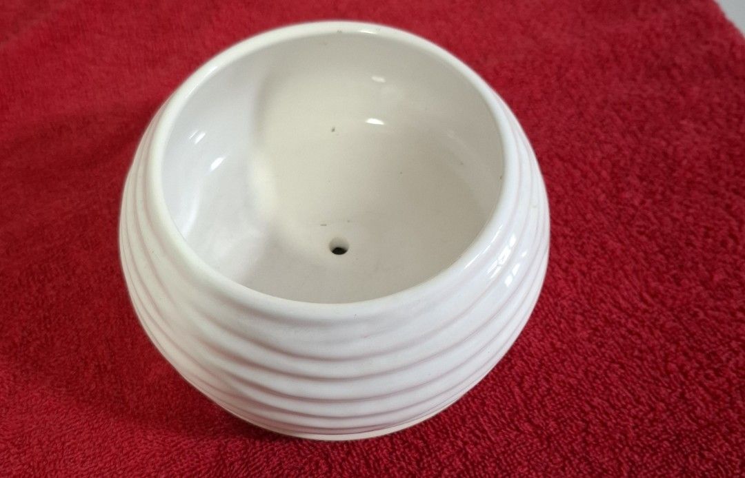 White Ceramic Planter64885056953473111